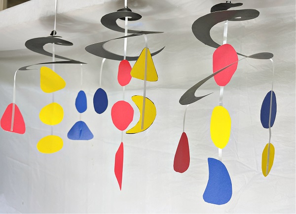 Alexander Calder Teaching Resources and Lesson Plans - Kids Art Projects 101